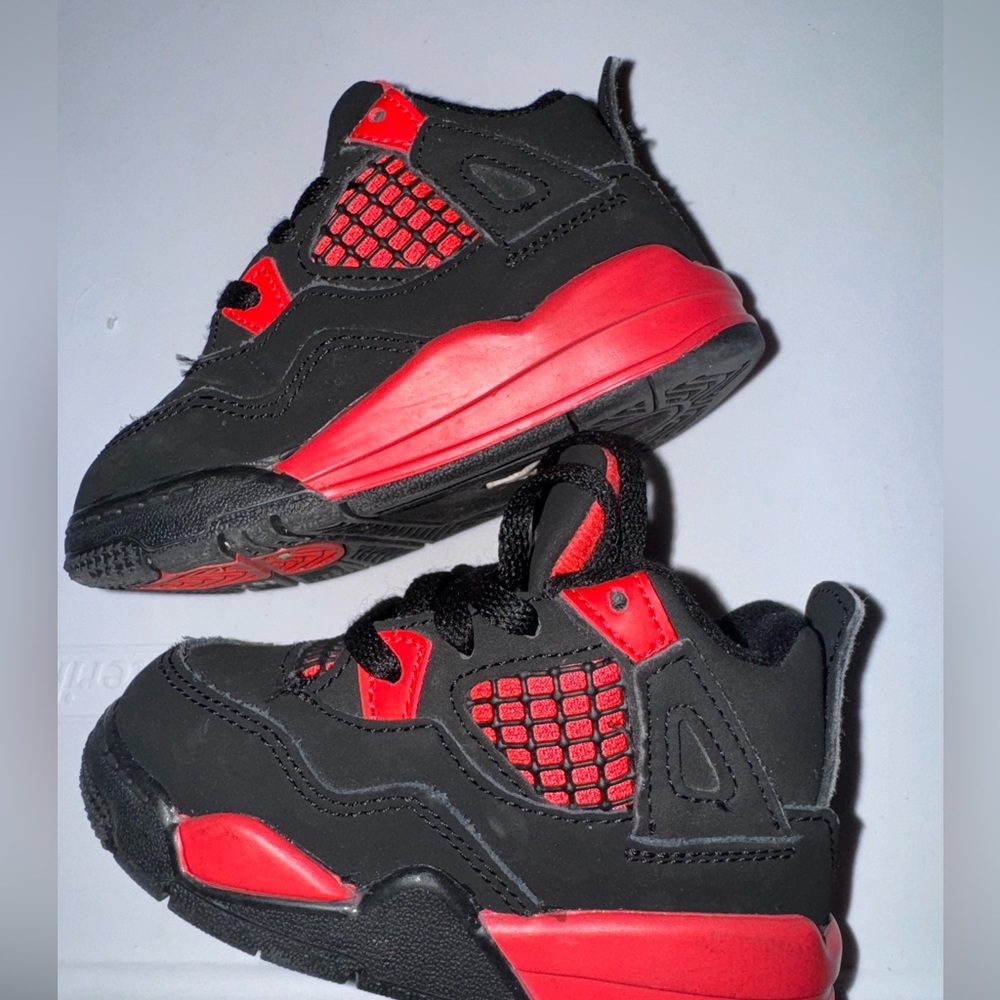 Jordan 4. Toddler sneaker. Size 6c